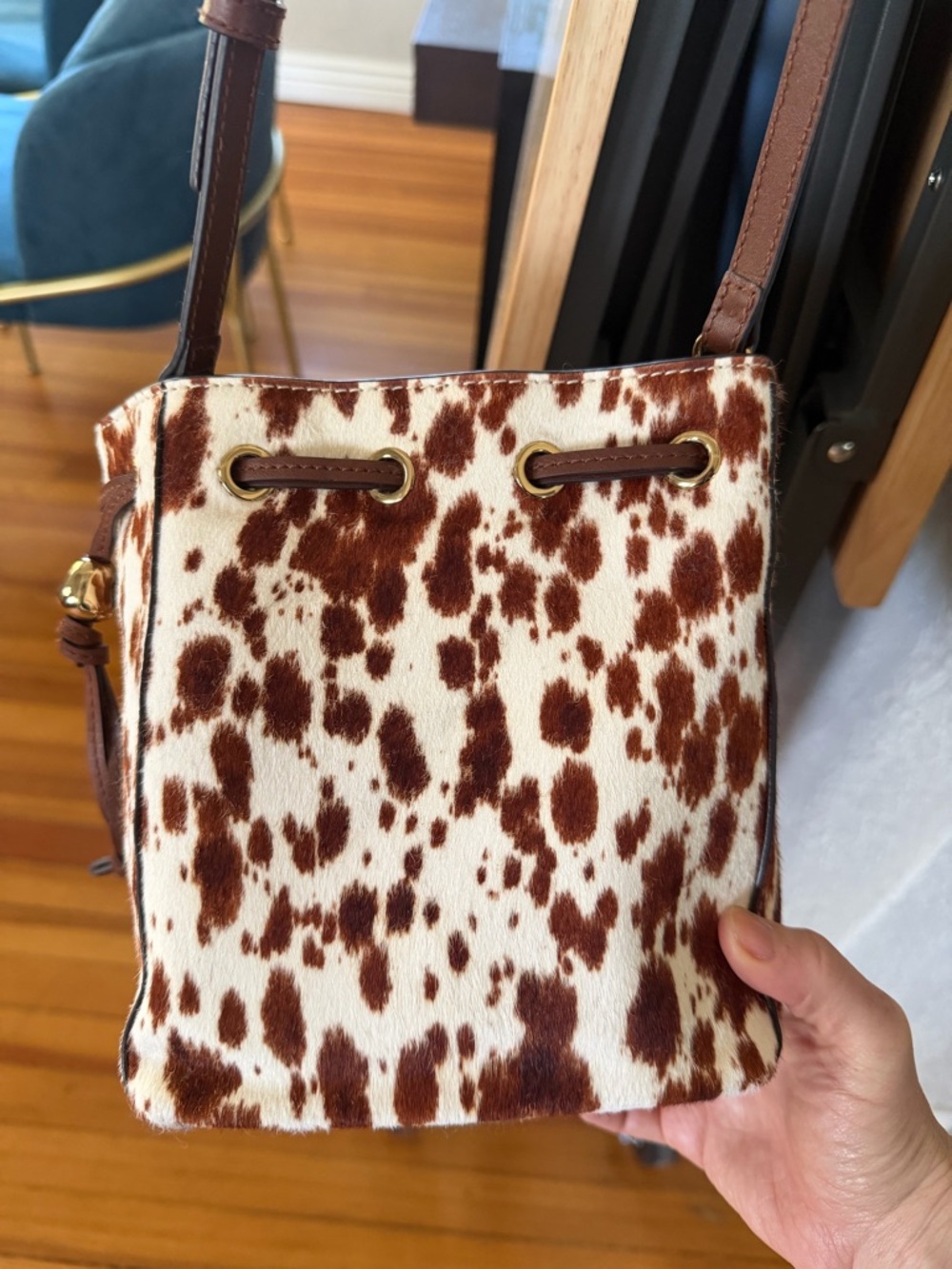 Cowhide Bag - Picture 4 of 6